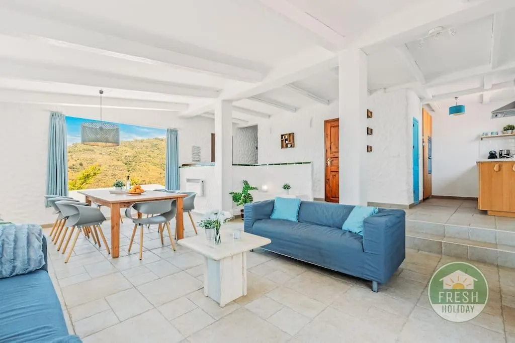 Villa Vista Alboran - Family Home With Sea Views Malaga